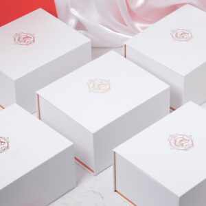 Custom Printing Eco-friendly Flap Magnetic Closure Gift Packaging Box